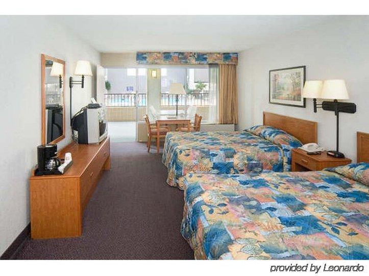 Americas Best Value Inn-Saginaw South Номер фото
