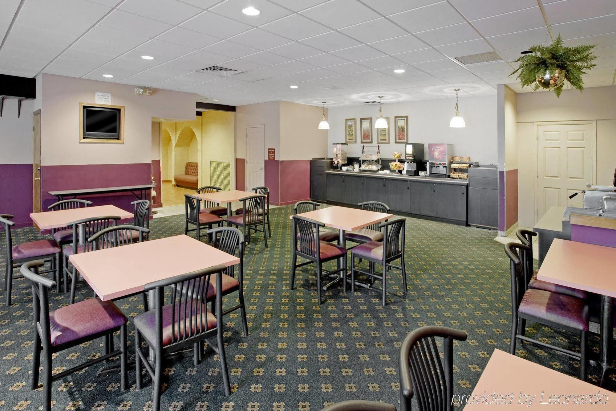 Americas Best Value Inn-Saginaw South Ресторан фото